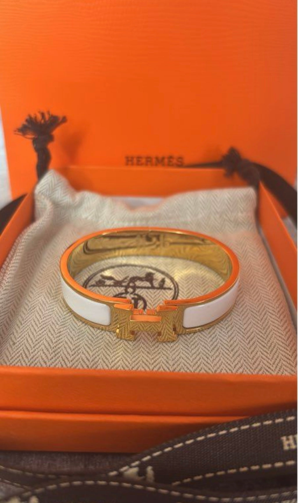 Bracelet Hermès "Clic H" – Élégance Intemporelle