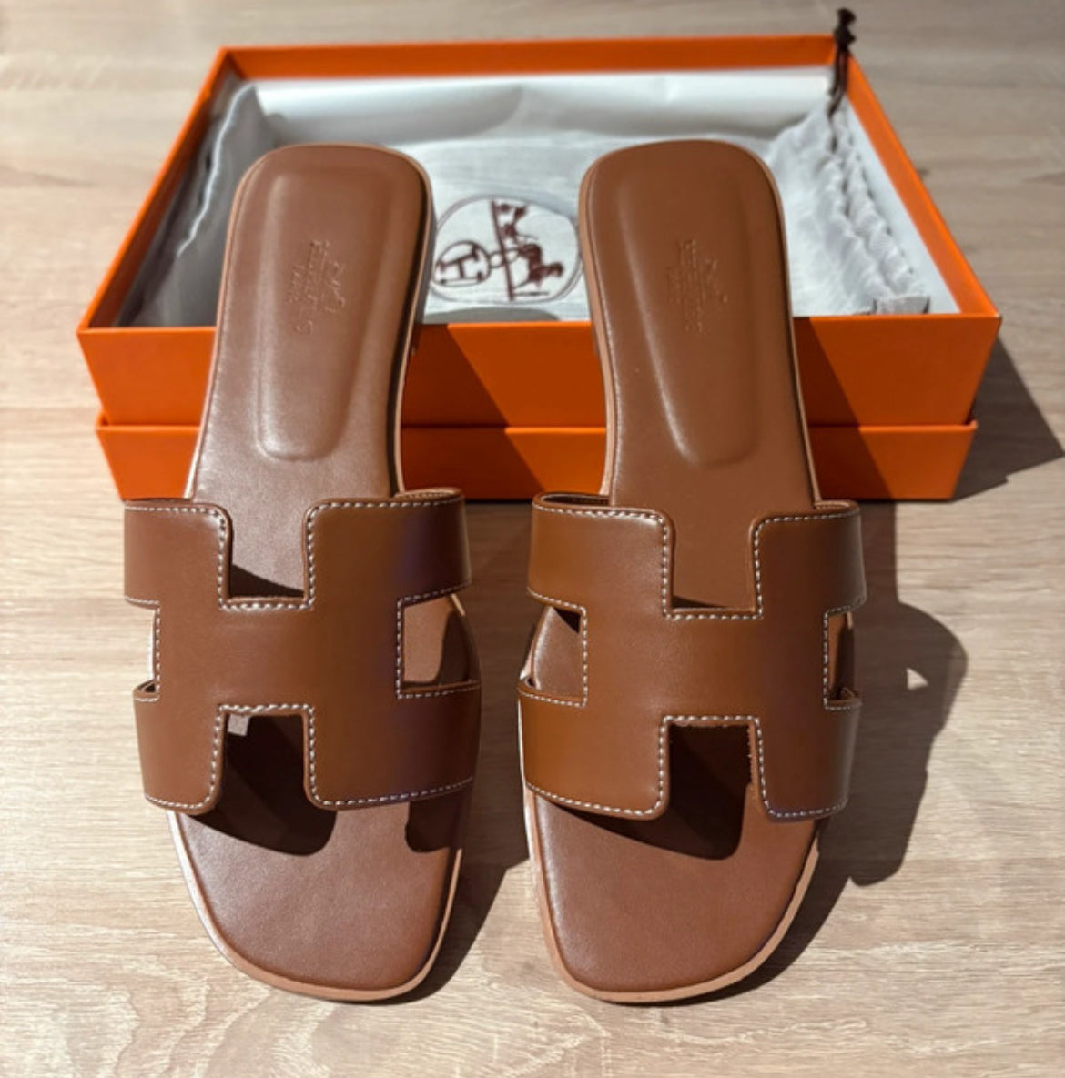 Sandales Hermès Oran Femme – Cuir de luxe ￼
