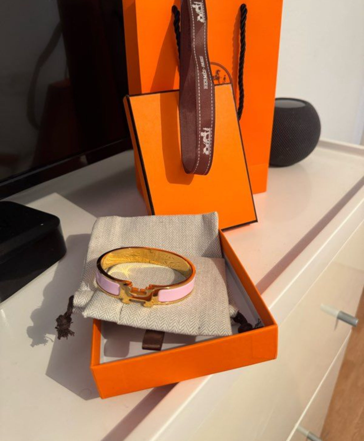 Bracelet Hermès "Clic H" – Élégance Intemporelle
