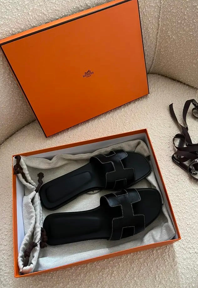 Sandales Hermès Oran Femme – Cuir de luxe ￼