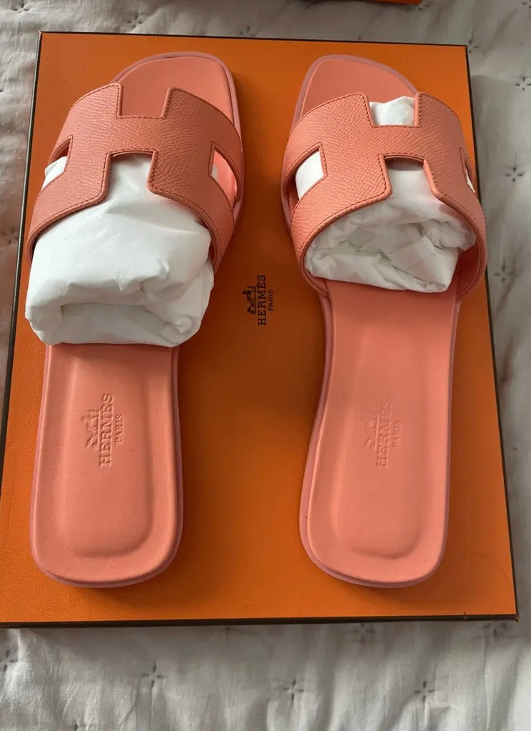 Sandales Hermès Oran Femme – Cuir de luxe ￼